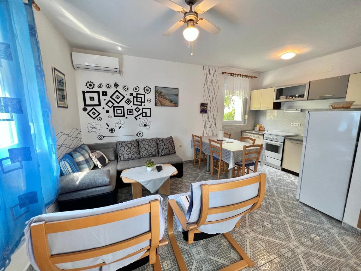 Apartmani Marija Dramalj Ngoại thất bức ảnh