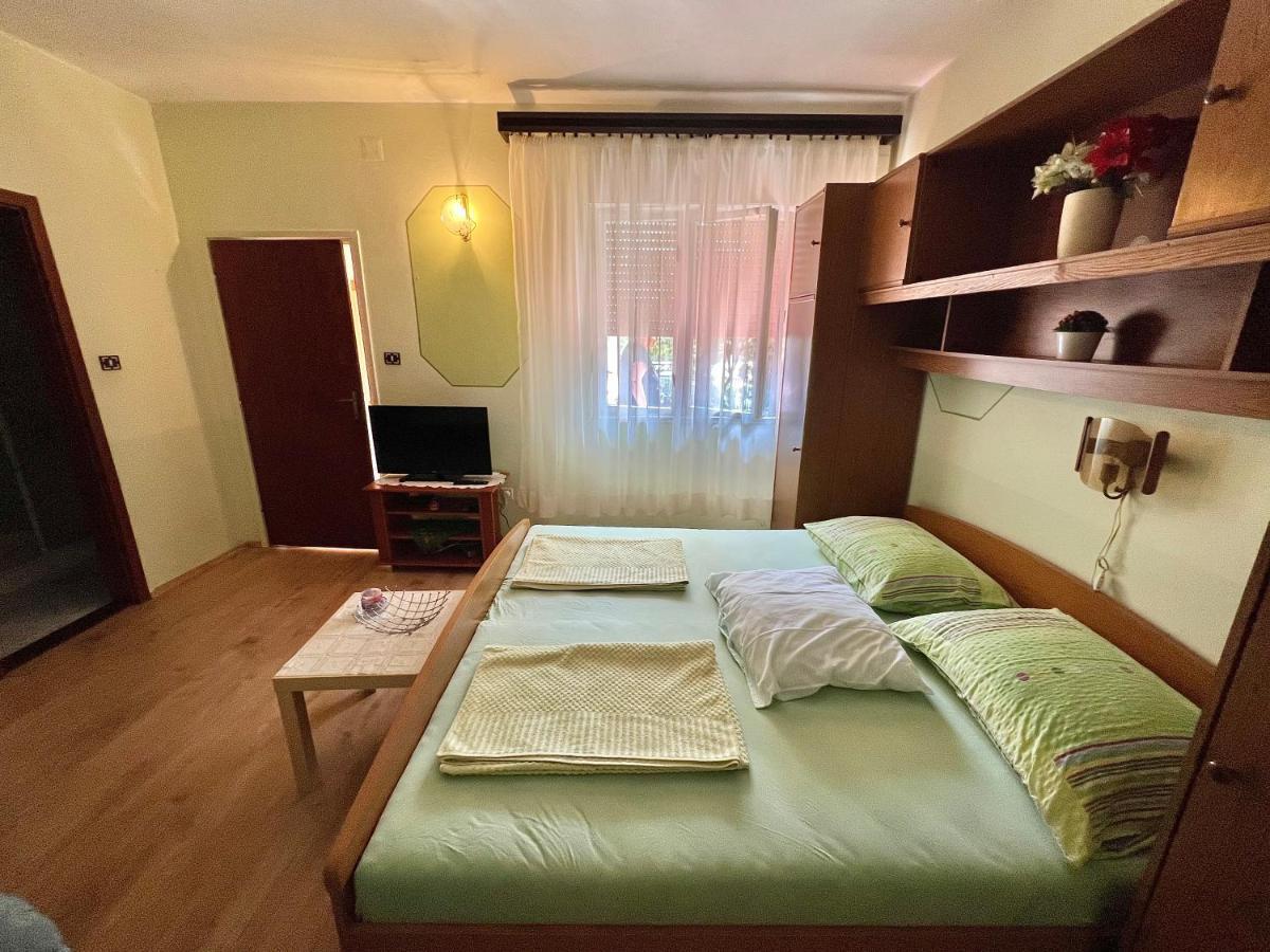 Apartmani Marija Dramalj Ngoại thất bức ảnh